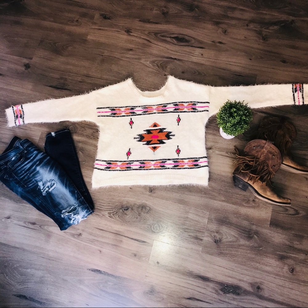Billabong super soft white sweater with print